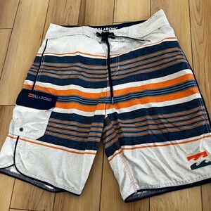 Billabong board shorts size 32